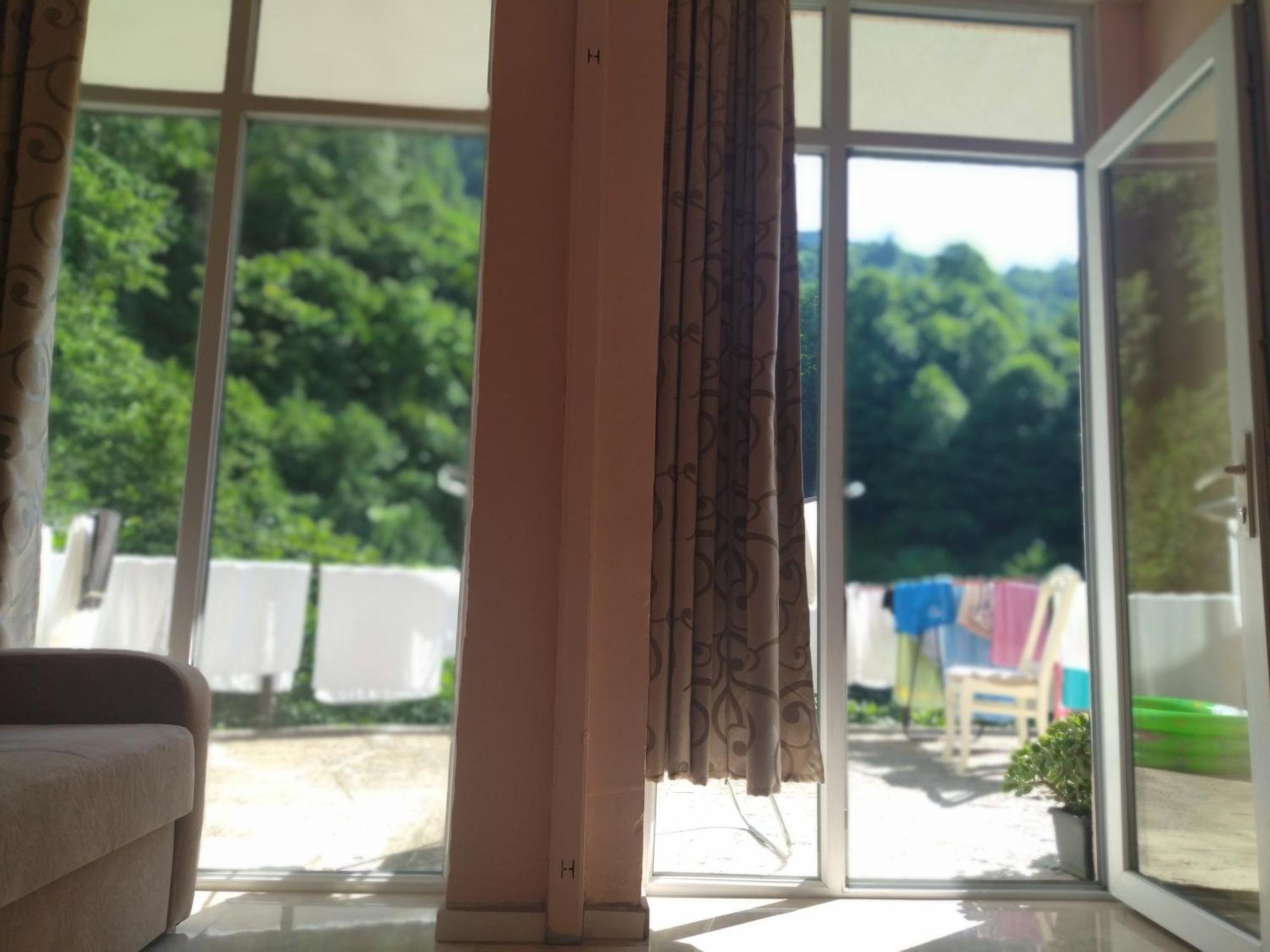 ホテル Giorgi クヴァリアティ 部屋 写真